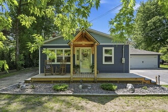 Building Photo - 34500 S Lakeside Terrace