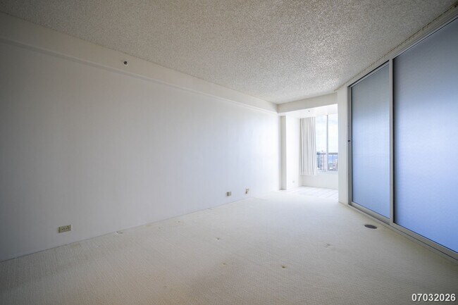 Building Photo - 2 bd, 2 ba Condo in Honoulu Park Place