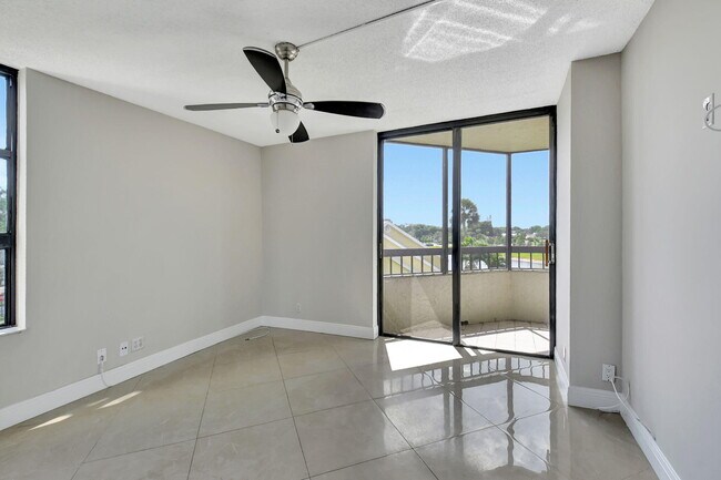 Building Photo - 6372 La Costa Dr