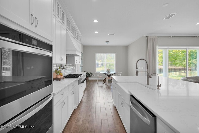 Building Photo - 247 Huguenot Ln