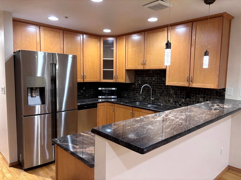 Building Photo - 4117 W Rivers Edge Cir