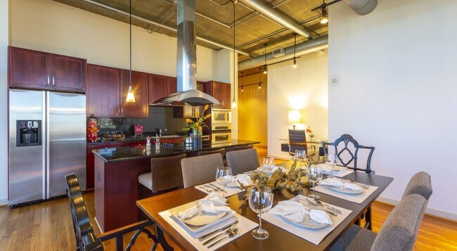 Building Photo - 1111 Studewood-ID61.02