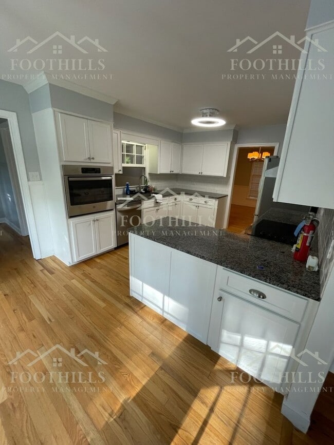 Building Photo - Your Next Home Awaits – 4 Bedrooms, 2.5 Ba...
