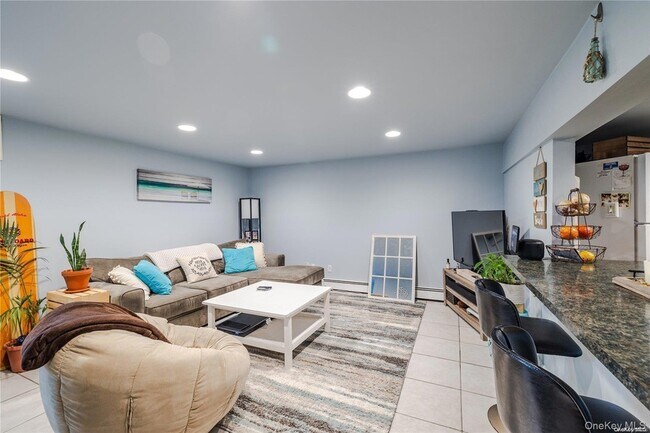 Building Photo - 147 Mitchell Ave