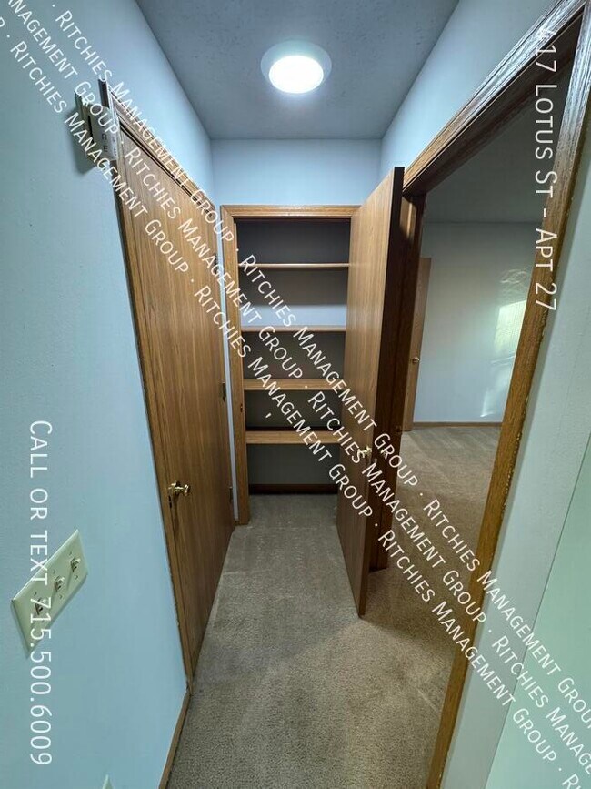 Building Photo - 417 Lotus St