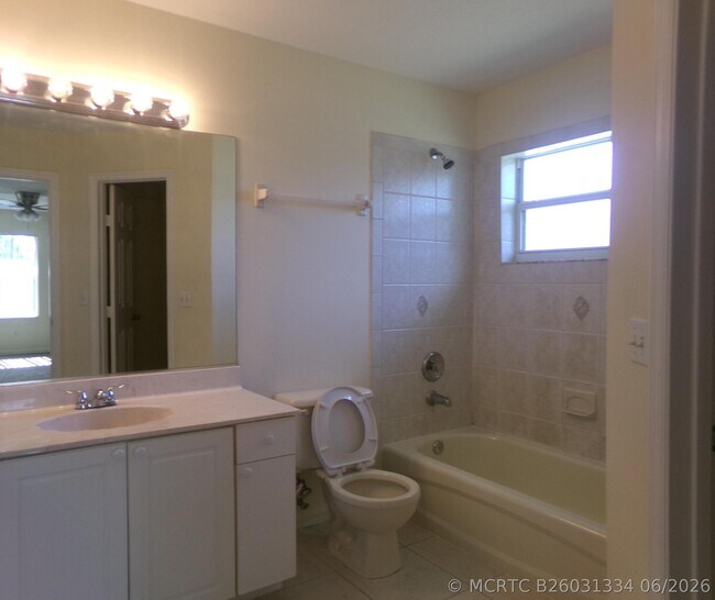 Building Photo - 3014 SW Segovia St