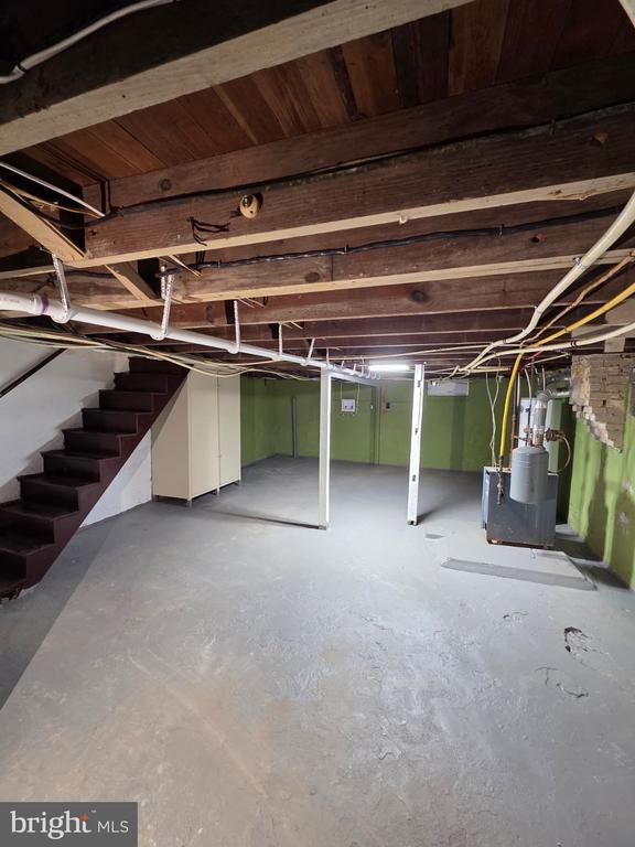 Building Photo - 143 Old Dorwart St