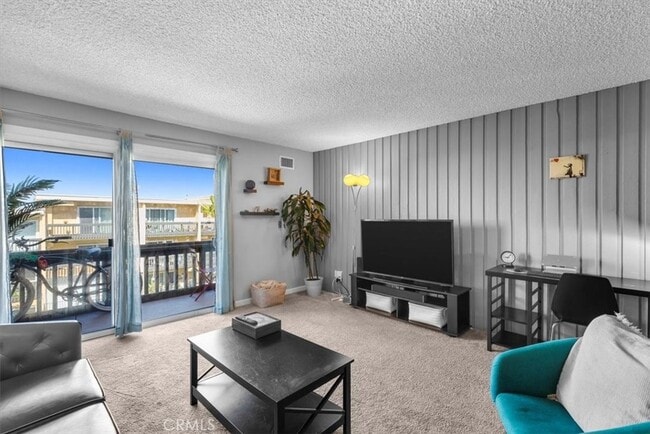 Primary Photo - 770 W Imperial Ave