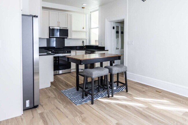 Building Photo - "COMING SOON" Stunning Remodeled Patio Hom...