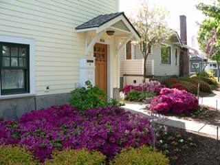 Building Photo - 350 NW Polk Ave