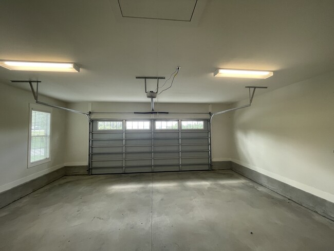 Building Photo - 2830 Loch Laurel Rd
