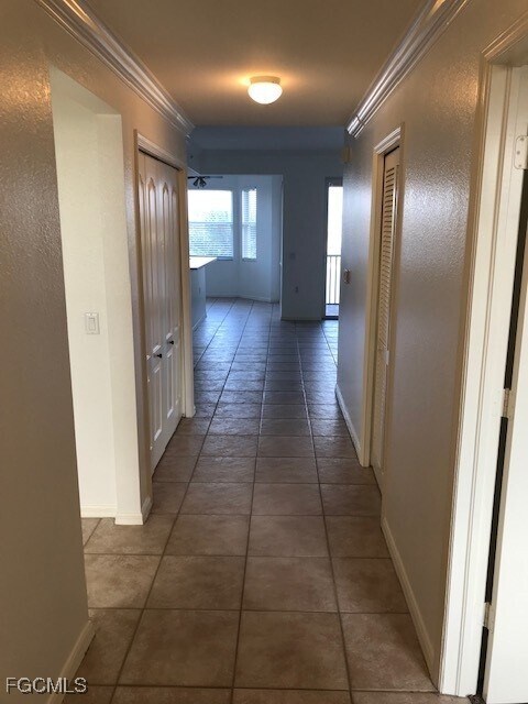 Building Photo - 8450 Kingbird Loop
