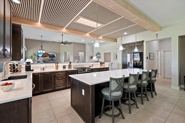 Building Photo - 39305 Fernwood Glen Ct