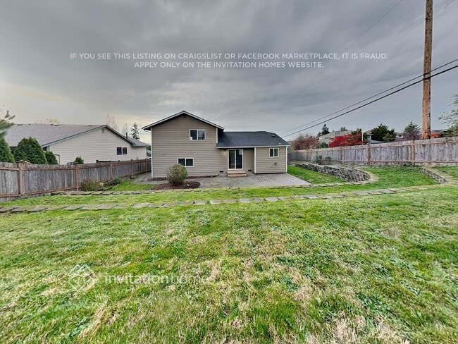 Building Photo - 5125 69th Ave NE