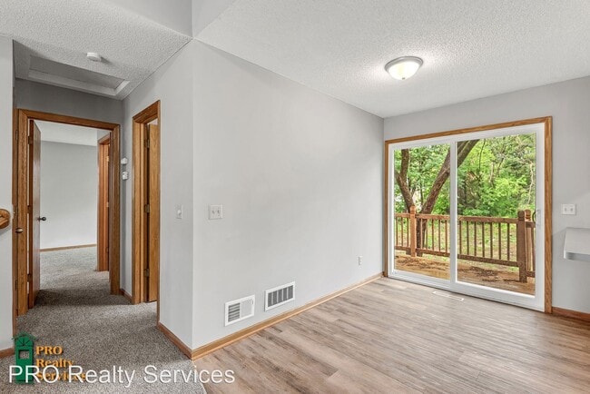 Building Photo - 3 br, 2 bath House - 7710 Greenwood Dr