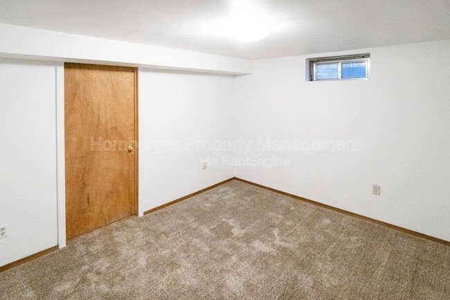 Building Photo - 7024 N Wiscomb St