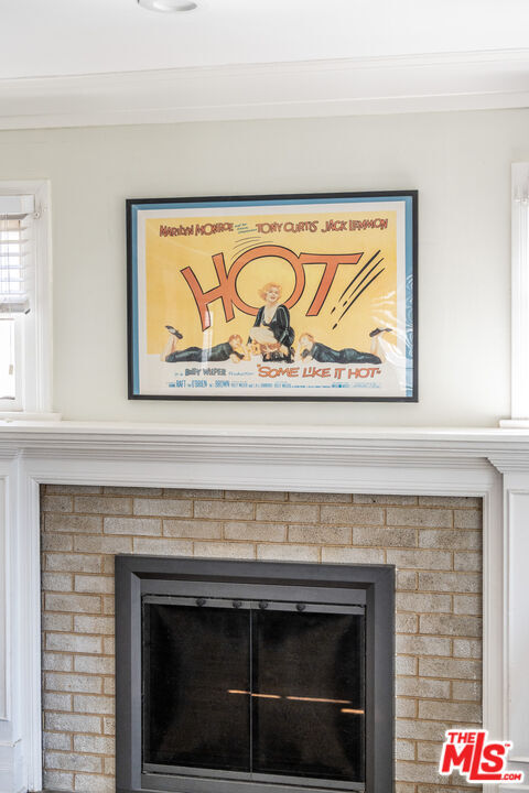 Building Photo - 5742 6th Ave