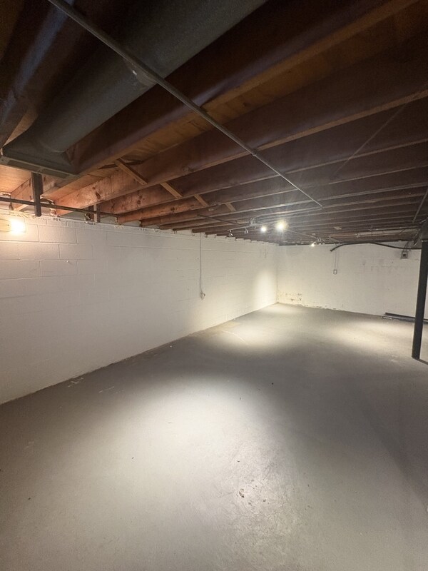 Building Photo - 6094 Andover Blvd