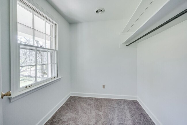 Building Photo - 795 Greeley Dr