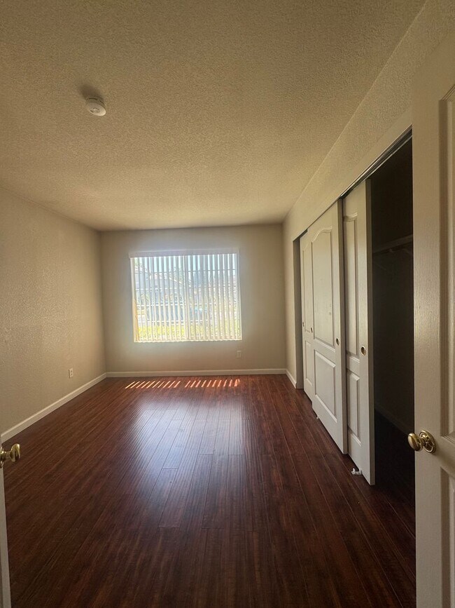 Building Photo - Beautiful 4-Bedroom Home with Solar, High ...
