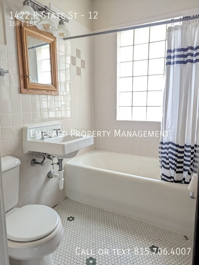 Building Photo - 1422 E State St