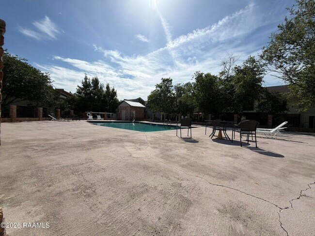 Building Photo - 204 Dublin Cir