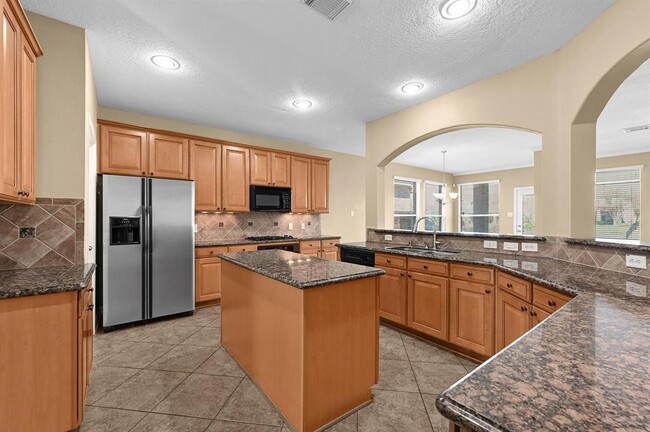 Building Photo - 18126 Billabong Crescent Ct