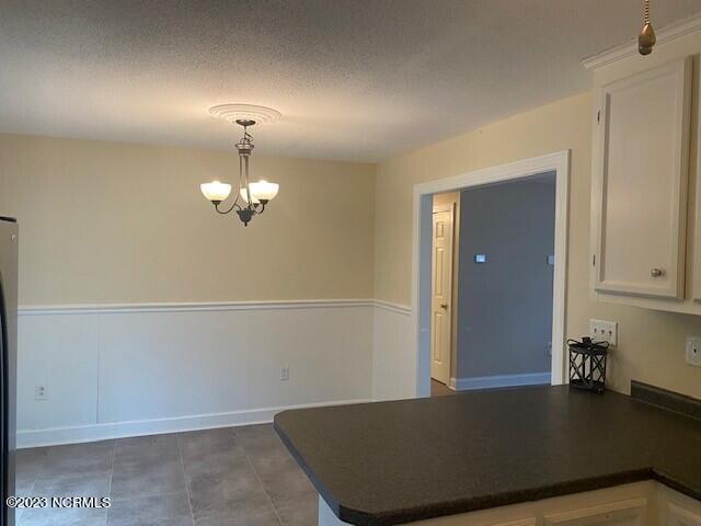 Building Photo - 6433 Country Club Dr