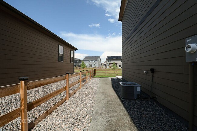 Building Photo - Beautiful New Home in West Greeley!
