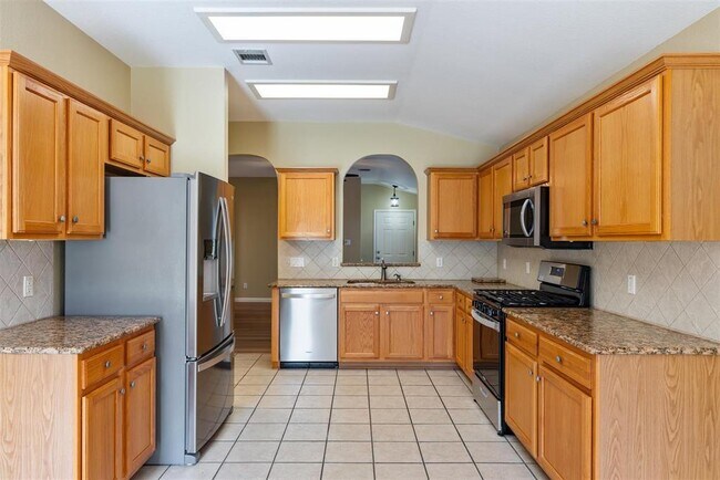 Building Photo - 14609 Ballycastle Trail