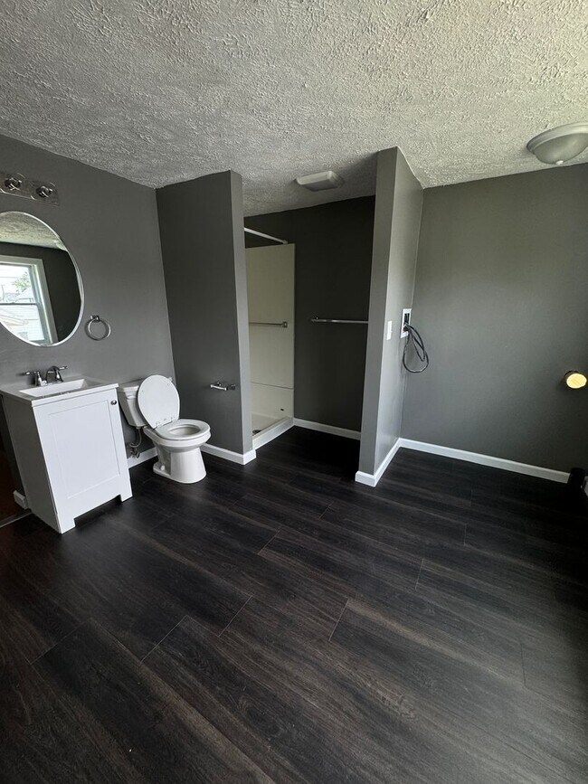 Building Photo - Rent to Own in Crestline Available Now