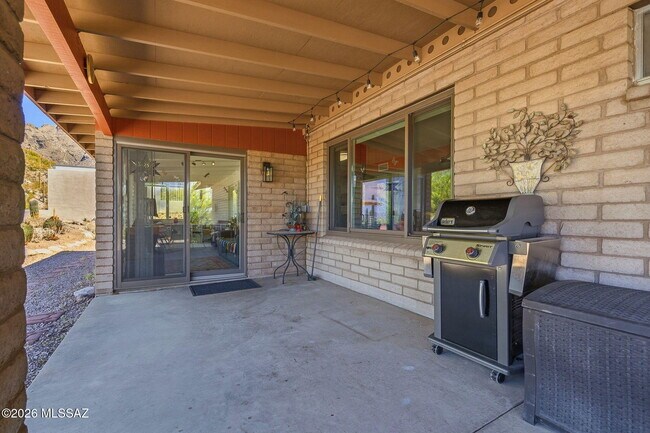 Building Photo - 6745 N Quartzite Canyon Pl