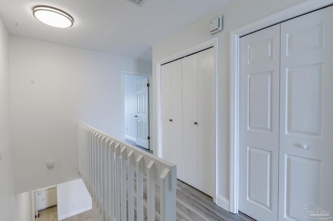 Building Photo - 344 Fort Pickens Rd