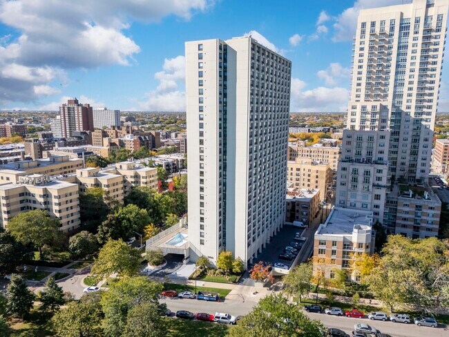 Primary Photo - 5100 N Marine Dr