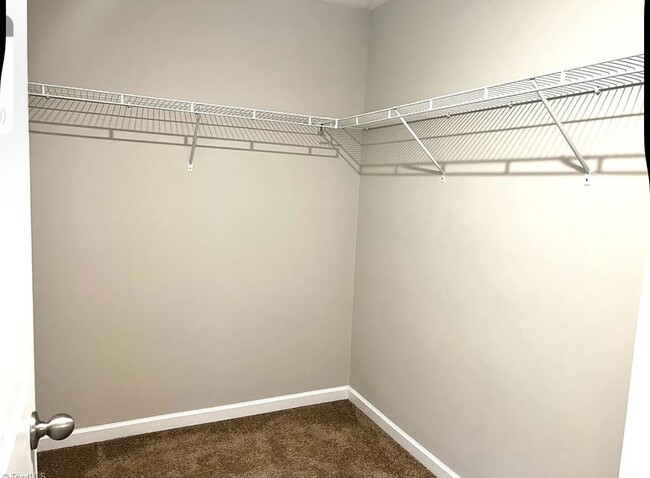 Building Photo - 1319 Kirkman St