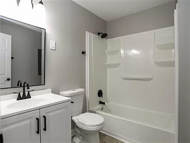 Building Photo - pet-friendly!