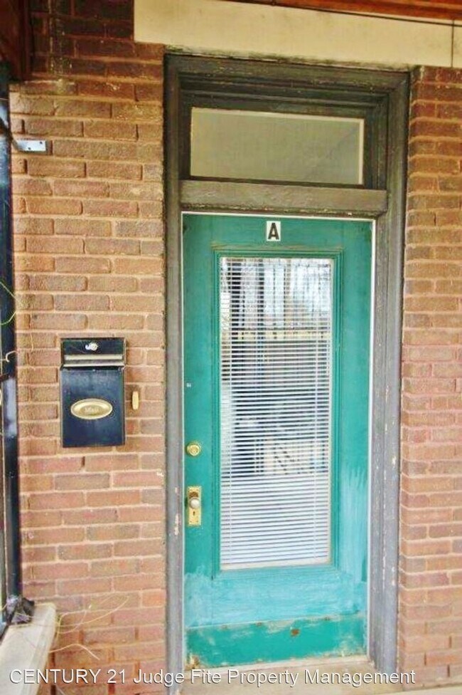 Building Photo - 908 N Marsalis Ave