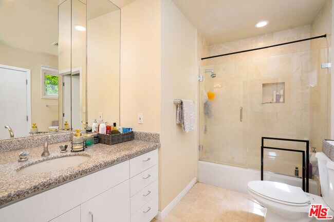 Building Photo - 24907 Marbella Ct