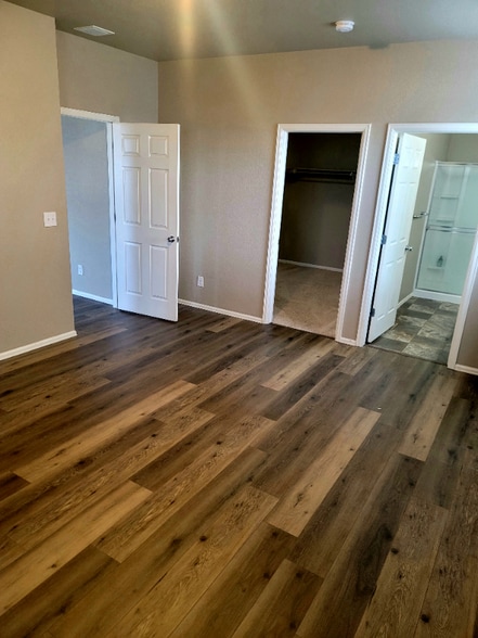 Building Photo - 3758 Torch Lily St