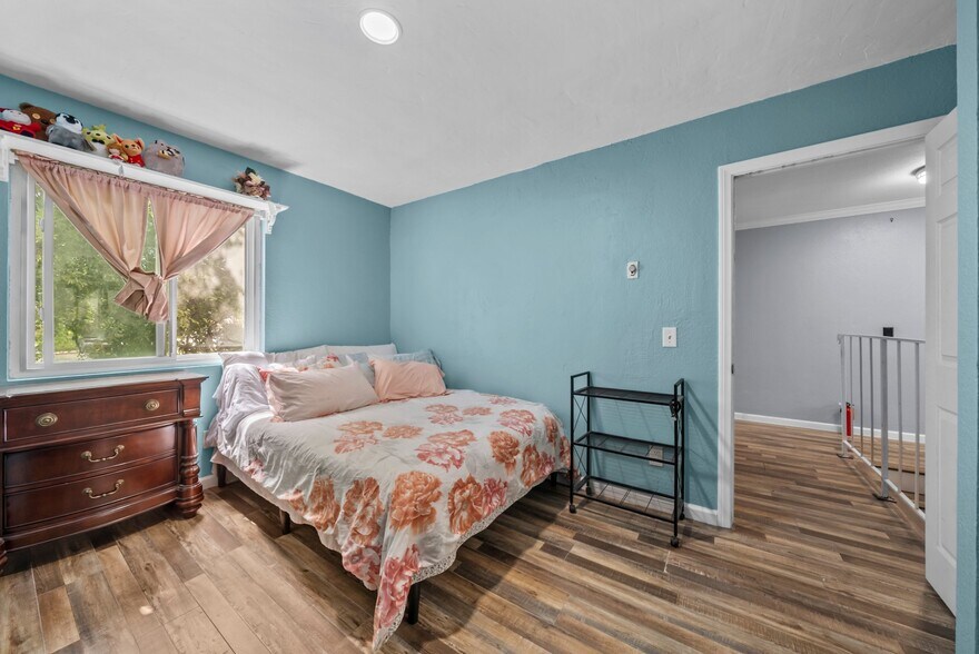Building Photo - 1580 Mendocino Dr