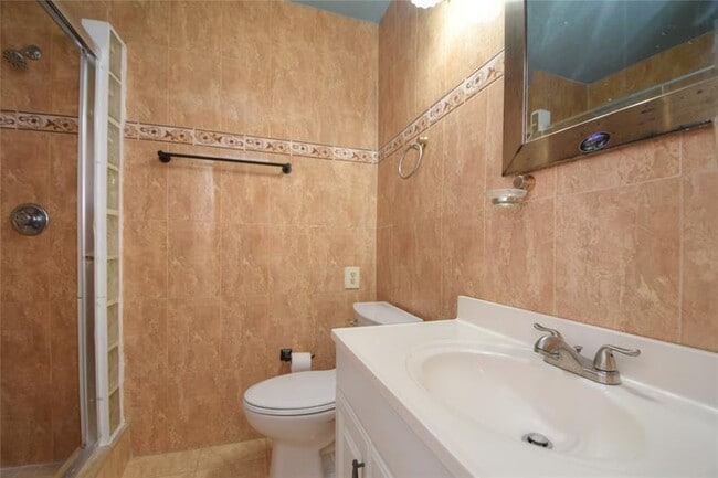 Building Photo - 5385 SW 8th Ct