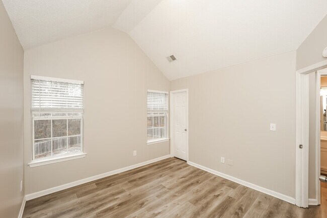 Building Photo - 3627 Lower Creek Dr