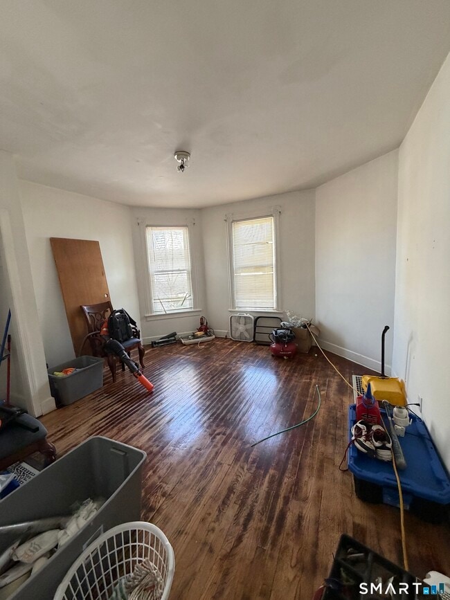 Building Photo - 65 Liberty St