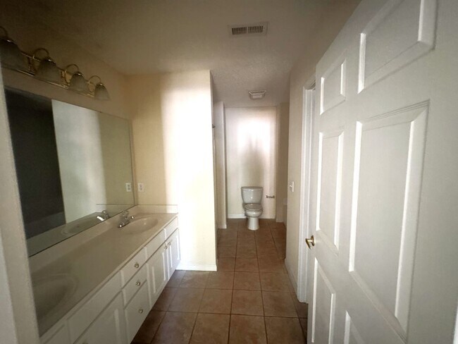 Building Photo - 11241 Avocet Ln