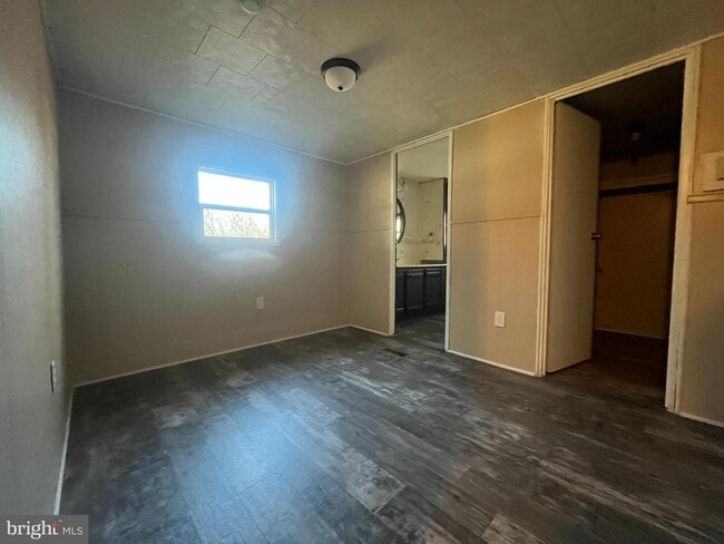 Building Photo - 1298 Black Gap Rd