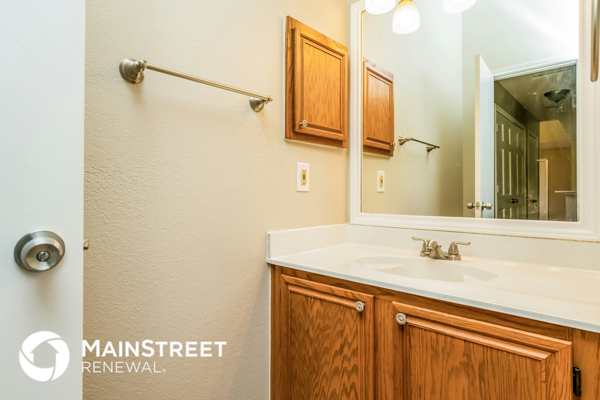 Building Photo - 6821 Driffield Cir W