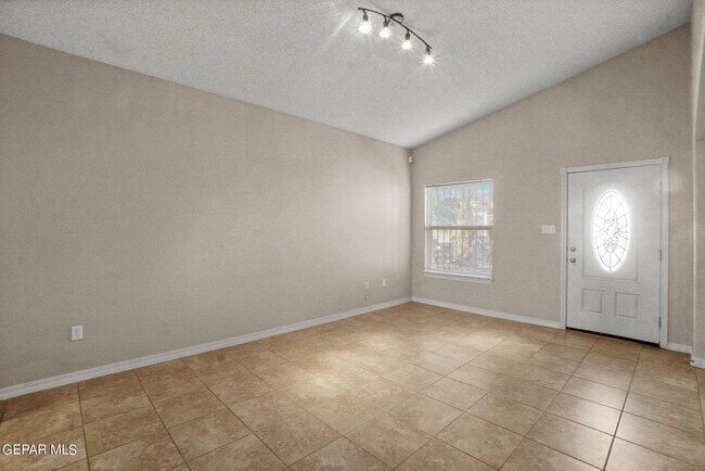 Building Photo - 3148 Sunny Prairie Dr