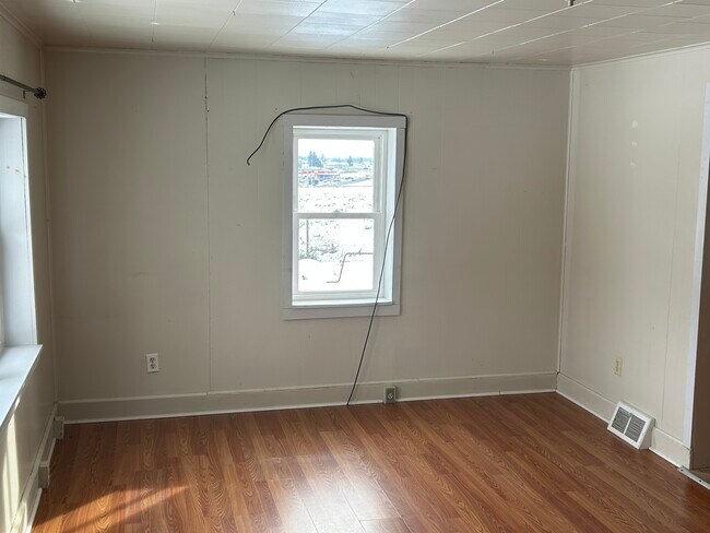 Building Photo - 1146 Lancaster Pike