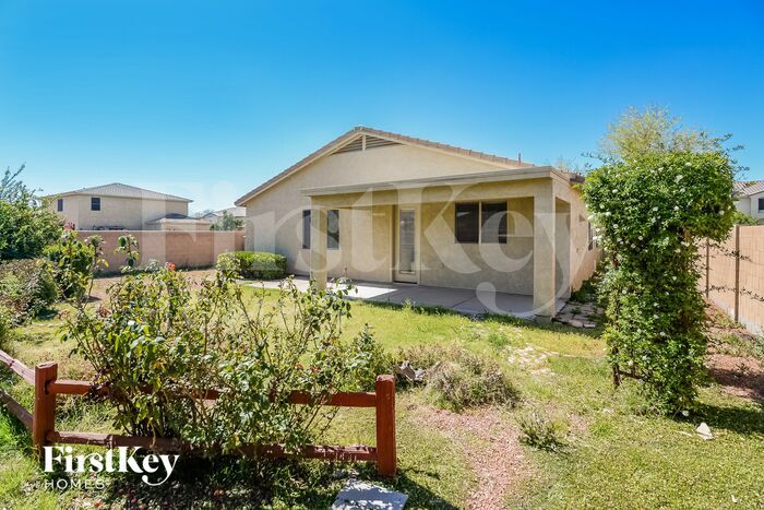 Building Photo - 1018 W Corriente Dr