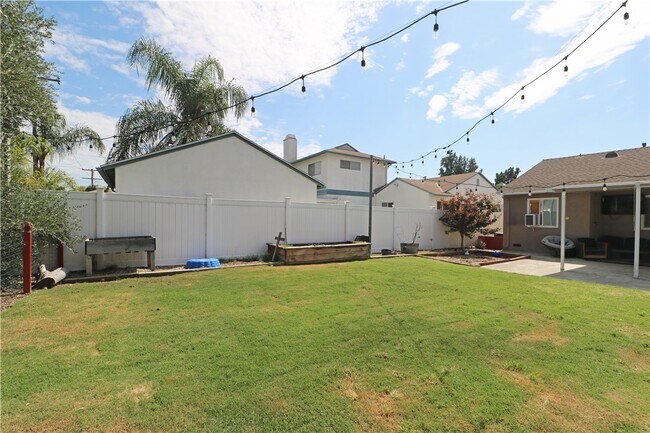 Building Photo - 412 Catalpa Ave